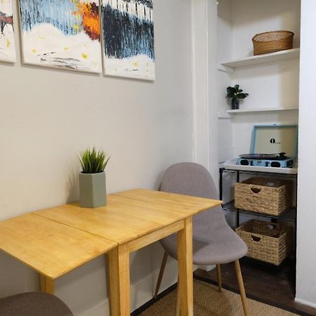 Urban Convenience Studio Flat Dallas Exteriör bild